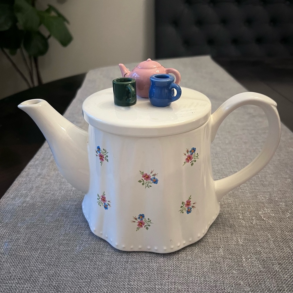 Vintage A.K. Das Floral Teapot with decorative cups on lid - Made in Japan.